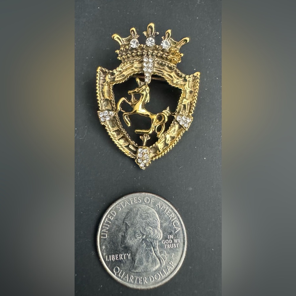 NWT - Crown Lapel Pin - Men's Accessories - Picture 3 of 3